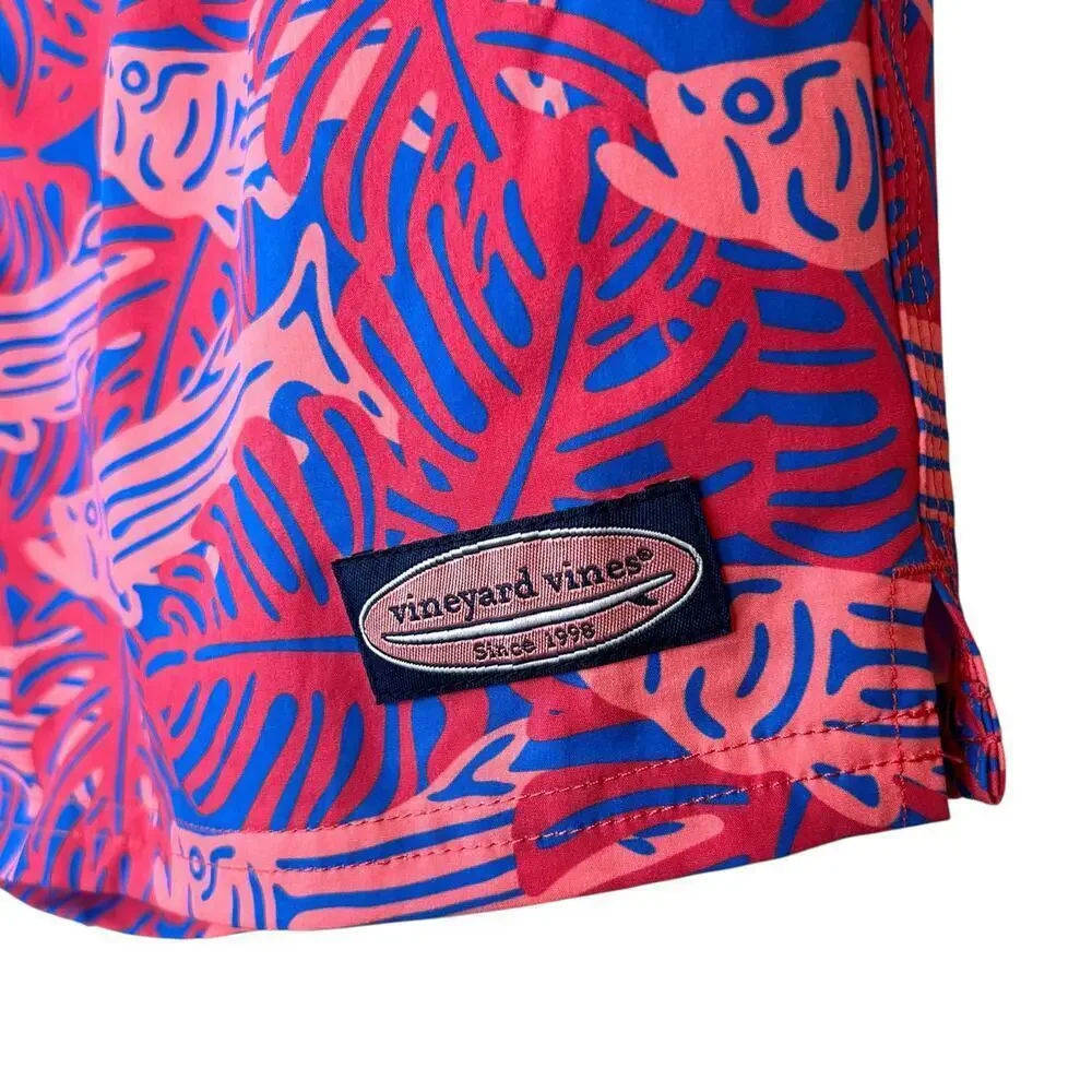 VINEYARD VINES 7" Printed Chappy Swim Trunks in Pinks and Blue Men's XS - Picture 6 of 13